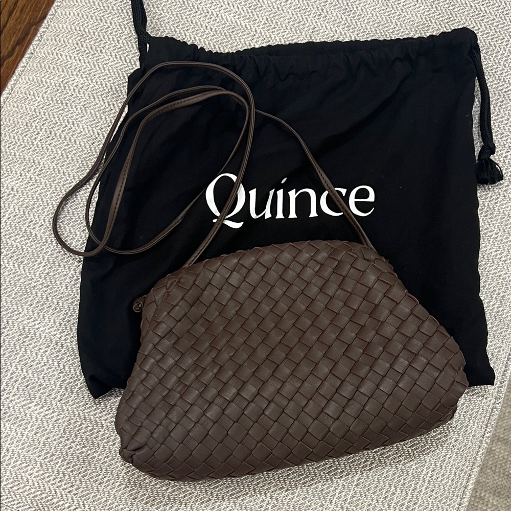 NWOT Quince Italian leather crossbody bag